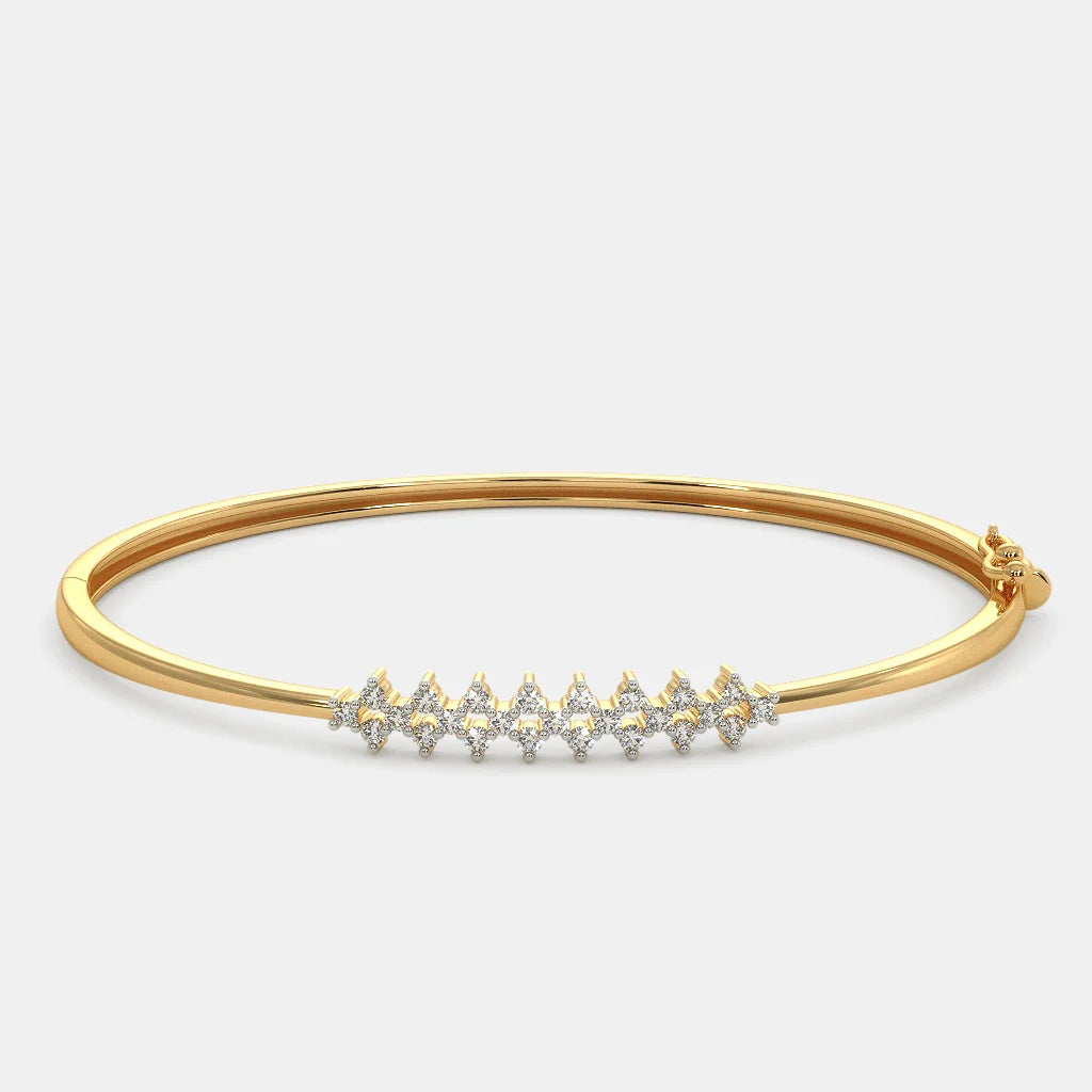The Gracia Oval Bangle