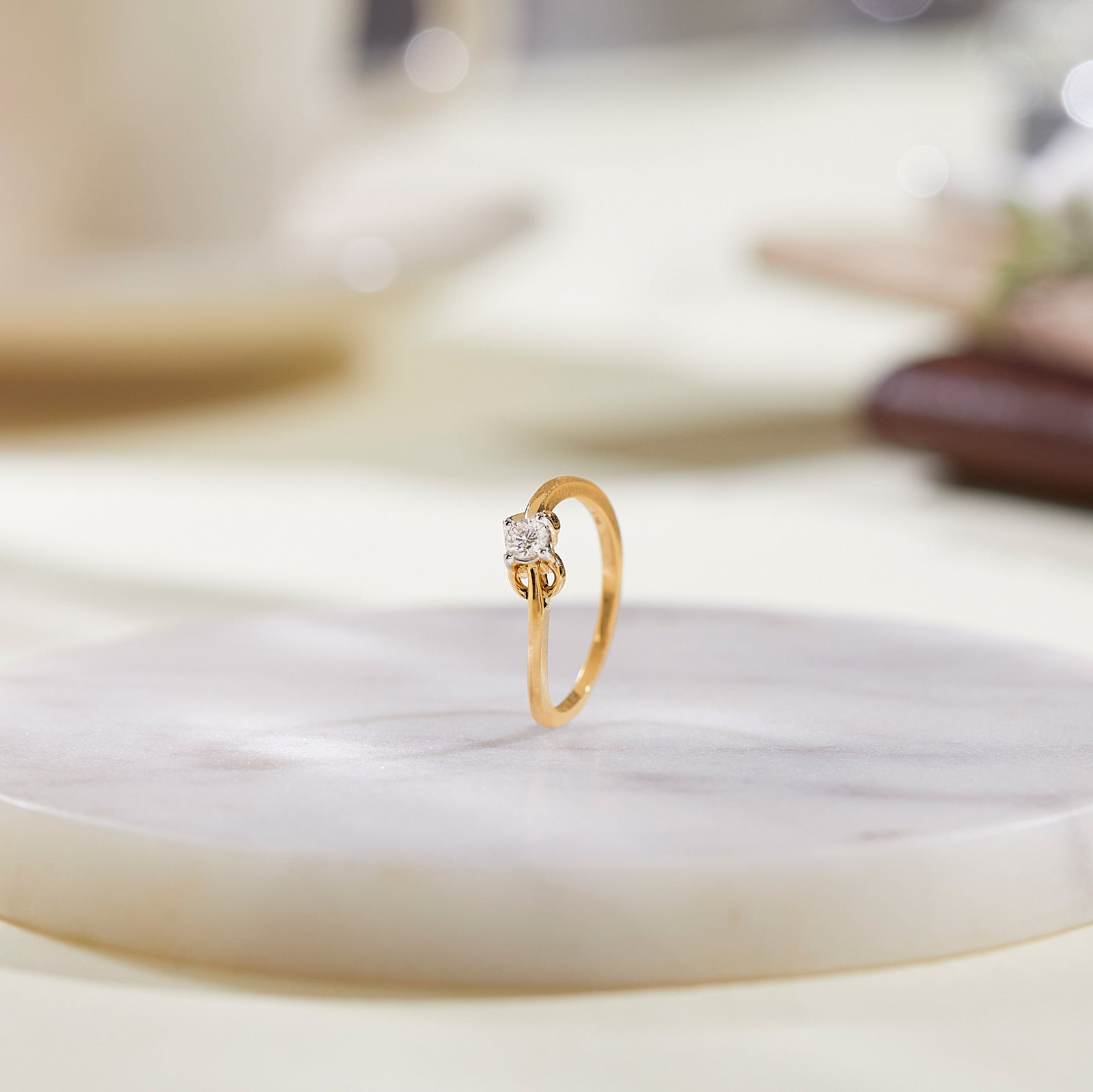 Shimmering Swirls Diamond Ring
