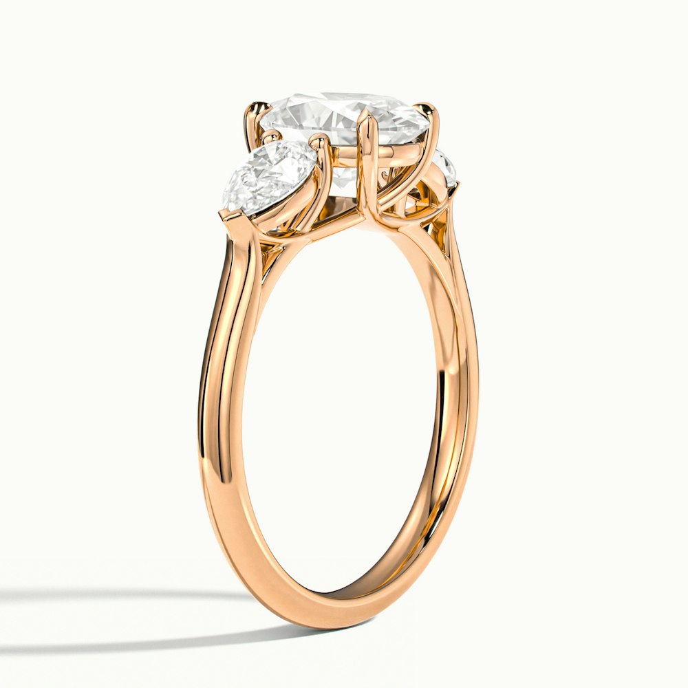 Oval Lamear Engagement Ring.