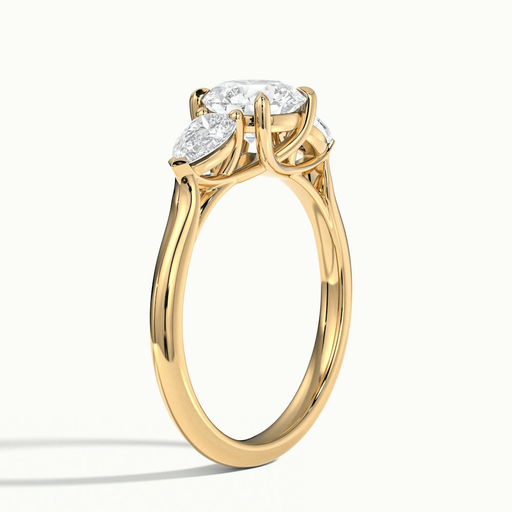 Round Lamear Engagement Ring.