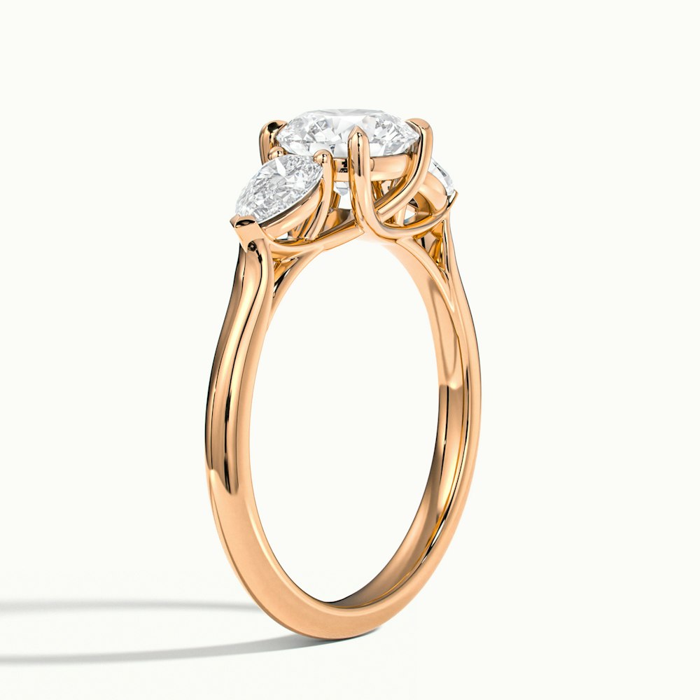 Round Lamear Engagement Ring.